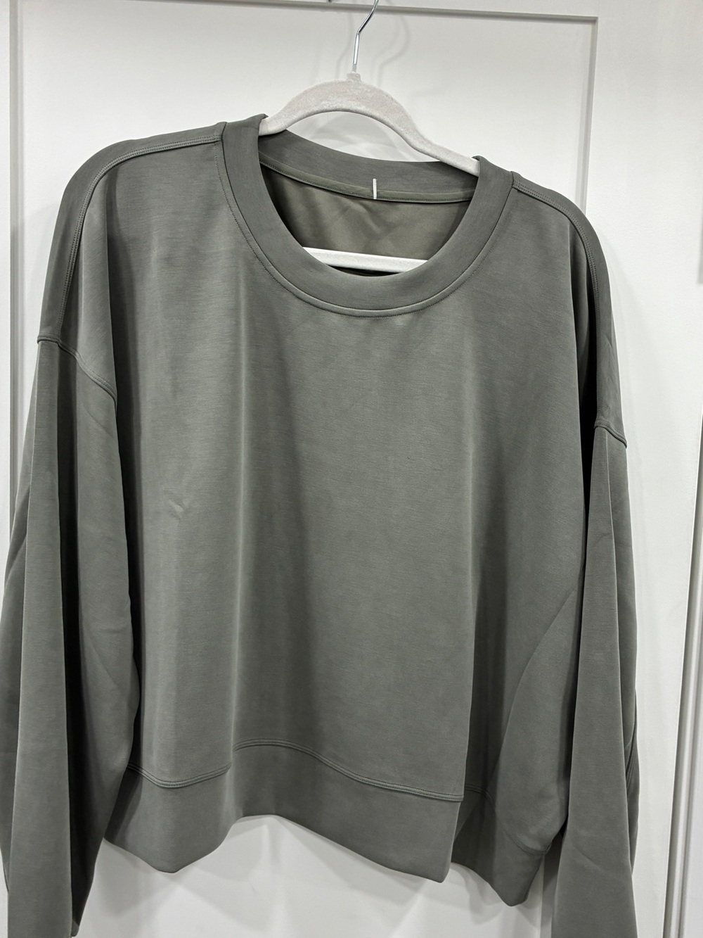 Lululemon Softstreme Crewneck Sweatshirt Size 14 Large Gray Green Oversized